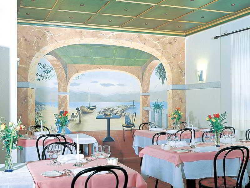 Al Giardinetto Otel Biasca Restoran fotoğraf