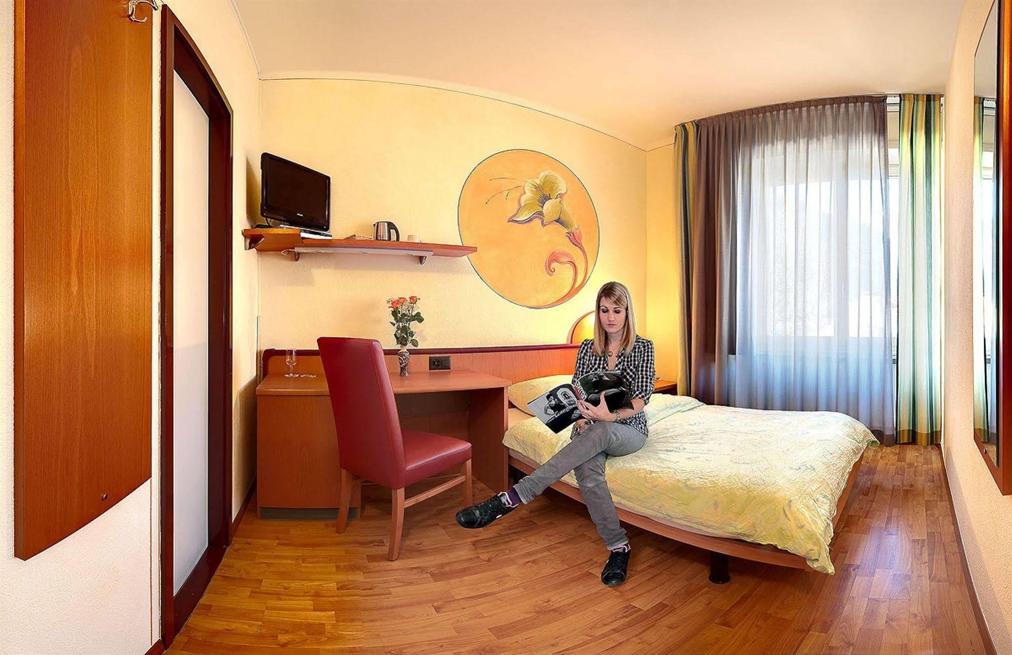 Al Giardinetto Otel Biasca Dış mekan fotoğraf
